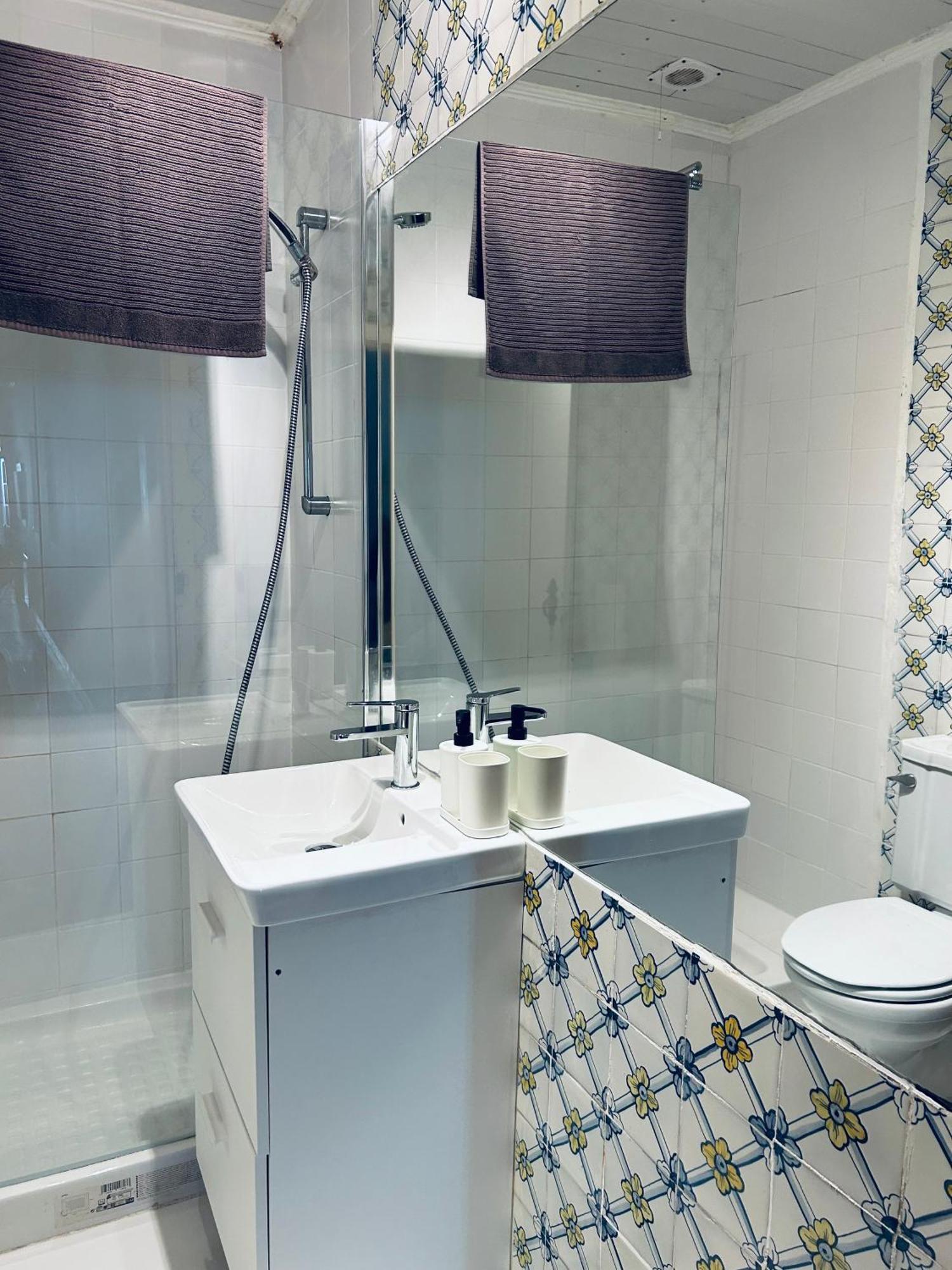 Camoes Deluxe Bairro Alto Lägenhet Lisboa Exteriör bild