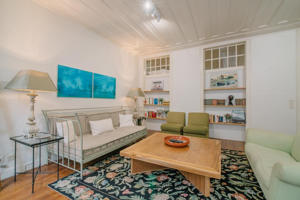 Camoes Deluxe Bairro Alto Lägenhet Lisboa Exteriör bild