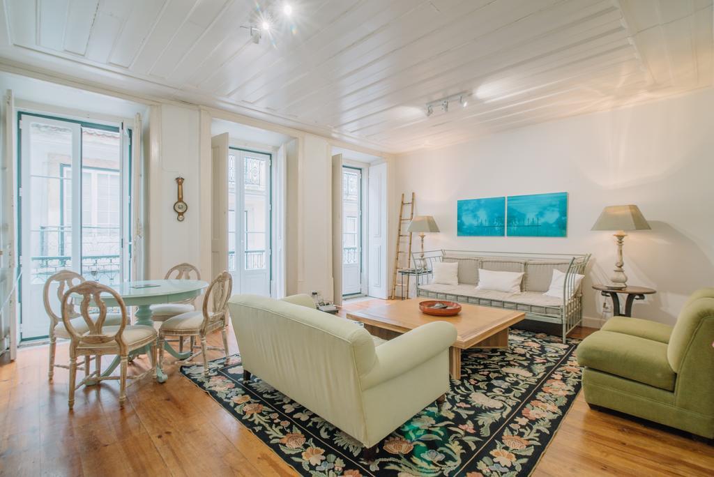 Camoes Deluxe Bairro Alto Lägenhet Lisboa Exteriör bild